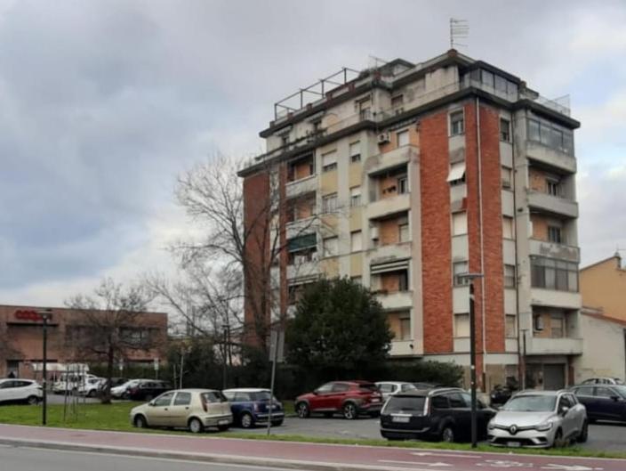 Sleep&Go Airlines Pisa Hotel Exterior photo